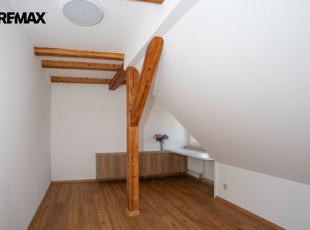 Pronájem bytu, 1+kk, 34 m²