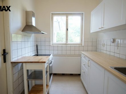 Pronájem domu/vily, 168 m²