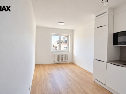 Pronájem bytu, 2+kk, 42 m²