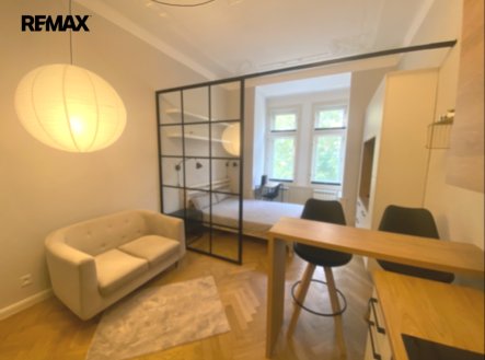 Pronájem bytu, 1+kk, 37 m²