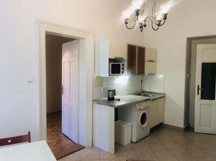 Pronájem bytu, 1+1, 43 m²