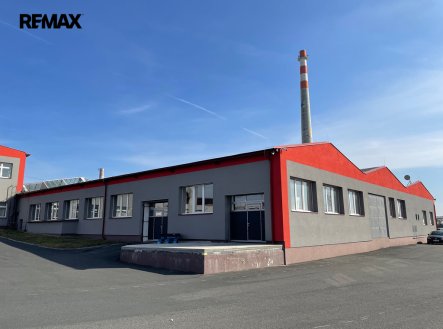 Pronájem skladu, 1 494 m²