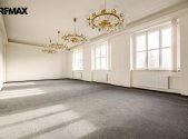 Pronájem kanceláře, 65 m²