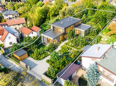 Prodej pozemku pro bydlení, 1 976 m²