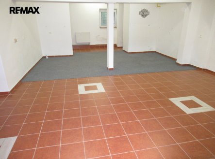 Pronájem kanceláře, 69 m²