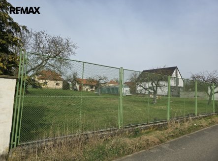 Prodej pozemku pro bydlení, 715 m²