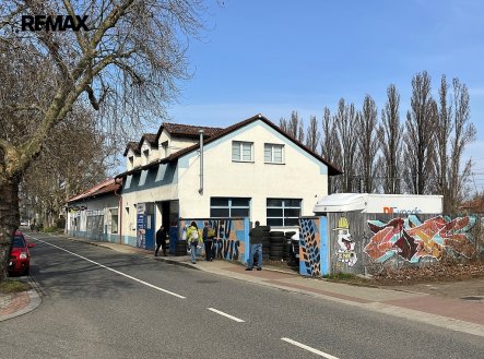 Prodej obchodní prostory, 751 m²