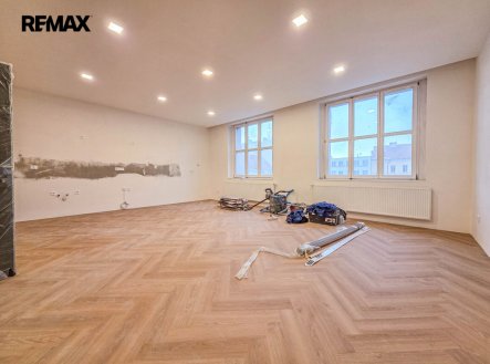 Pronájem bytu, 2+kk, 66 m²