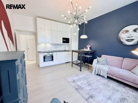 Pronájem bytu, 2+kk, 45 m²