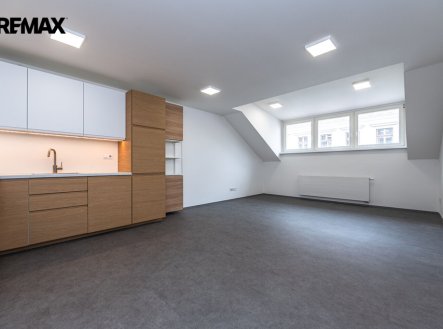 Pronájem bytu, 2+kk, 75 m²