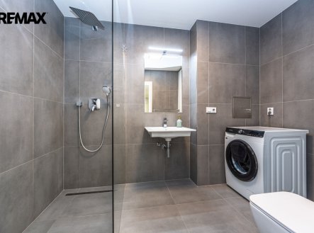 Pronájem bytu, 2+kk, 75 m²
