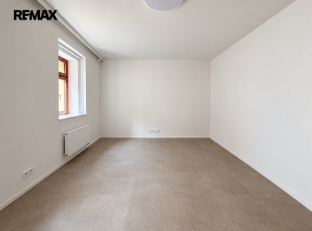 Pronájem bytu, 2+kk, 41 m²