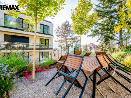 Pronájem bytu, 2+kk, 70 m²