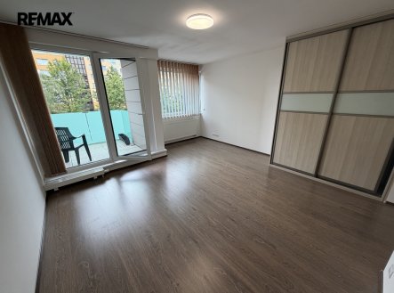 Pronájem bytu, 1+kk, 48 m²