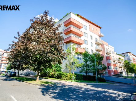 Pronájem bytu, 2+kk, 46 m²