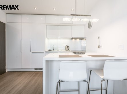 Pronájem bytu, 2+kk, 33 m²