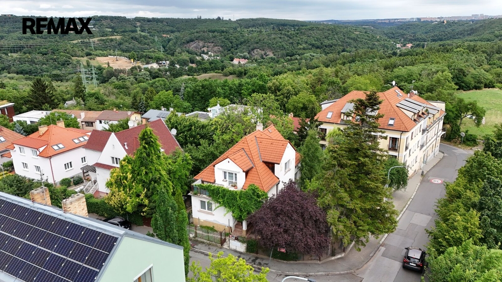 Dům