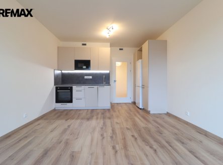 Pronájem bytu, 1+kk, 35 m²