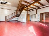 Pronájem - obchodní prostor, 215 m²