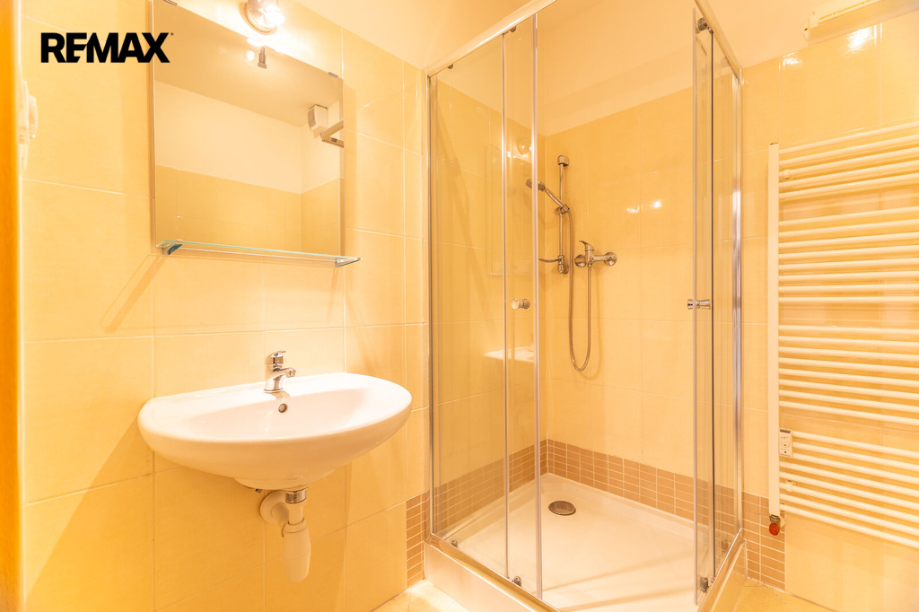 138a1118-hdr.jpg
