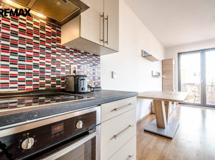 Pronájem bytu, 3+kk, 62 m²