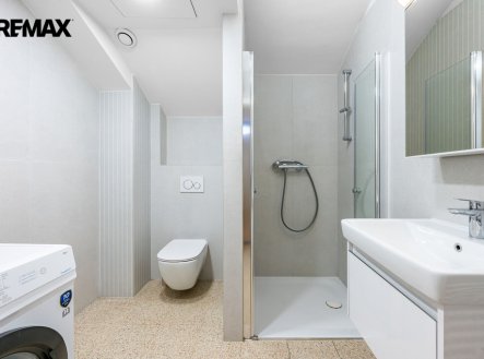 Pronájem bytu, 1+kk, 40 m²