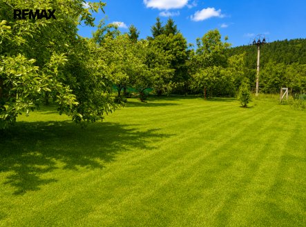 Prodej pozemku pro bydlení, 999 m² obrázek