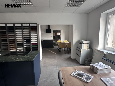 Pronájem kanceláře, 52 m²