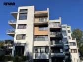 Pronájem bytu, 2+kk, 1 648 m²