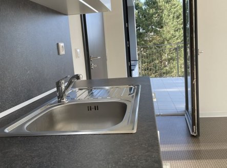Pronájem bytu, 2+kk, 1 648 m²