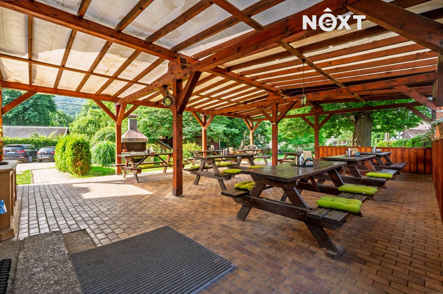 Prodej komerční Restaurace, 1 597㎡