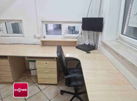 Pronájem komerčního objektu, výroba, 780 m²