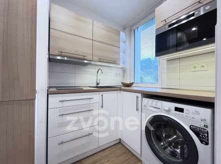 Pronájem bytu, 2+kk, 68 m²