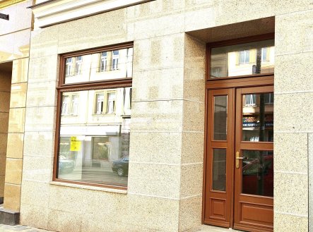 Pronájem obchodní prostory, 97 m²