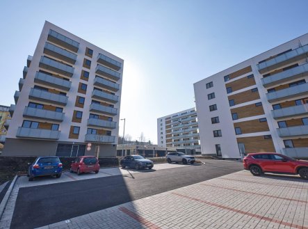 Pronájem bytu, 3+kk, 62 m²