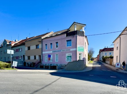Pronájem obchodní prostory, 100 m²