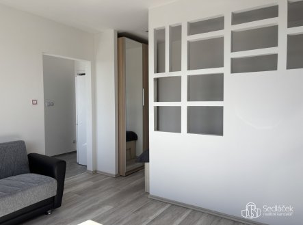 Pronájem bytu, 1+1, 35 m²