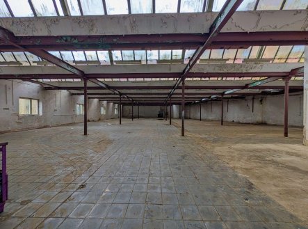 Pronájem skladu, 1 333 m²