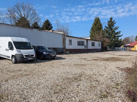Prodej pozemku pro komerční výstavbu, 3 300 m²