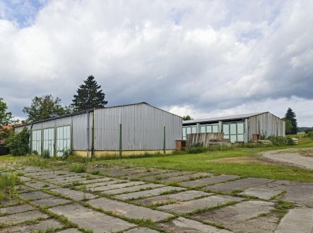 Pronájem skladu, 305 m²
