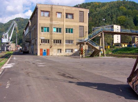 Pronájem skladu, 910 m²