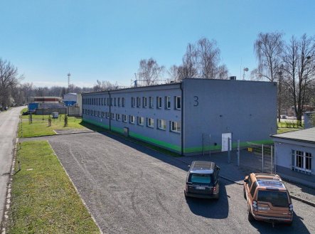 Pronájem skladu, 442 m²