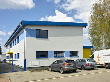 Pronájem skladu, 603 m²