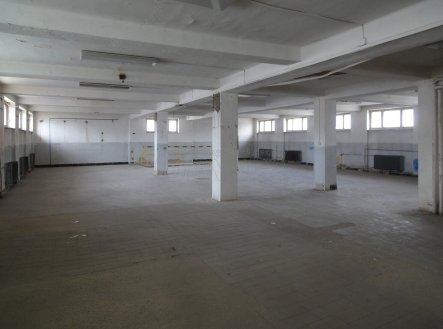 Pronájem skladu, 2 200 m²