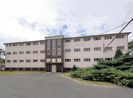 Pronájem skladu, 2 200 m²