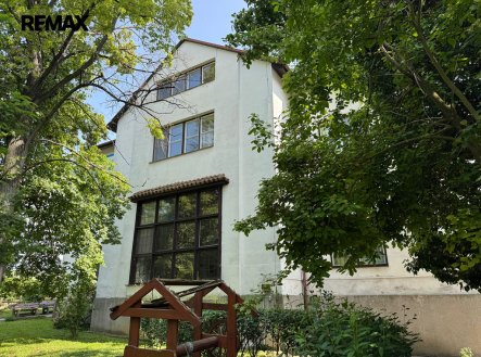 Prodej jiné komerční nemovitosti, 1 551 m²