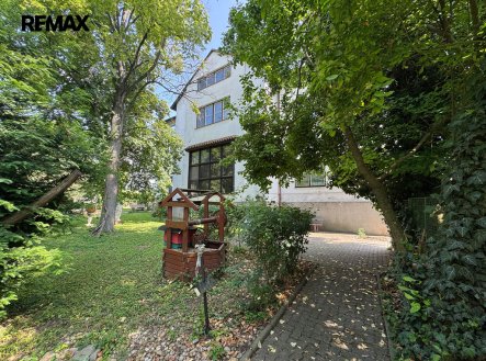 Prodej jiné komerční nemovitosti, 1 551 m²
