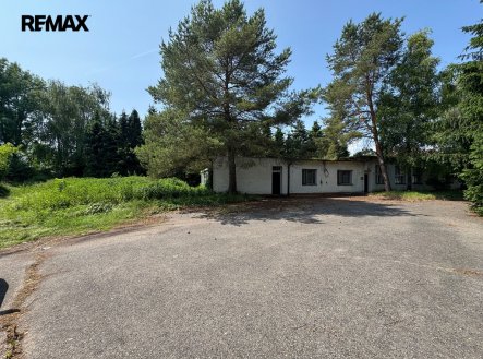 Prodej pozemku pro komerční výstavbu, 4 428 m²