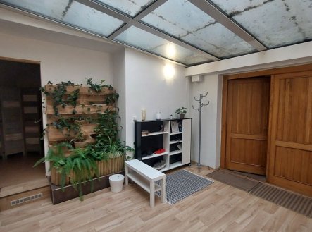 Pronájem obchodní prostory, 99 m²