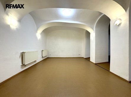 Pronájem obchodní prostory, 99 m²